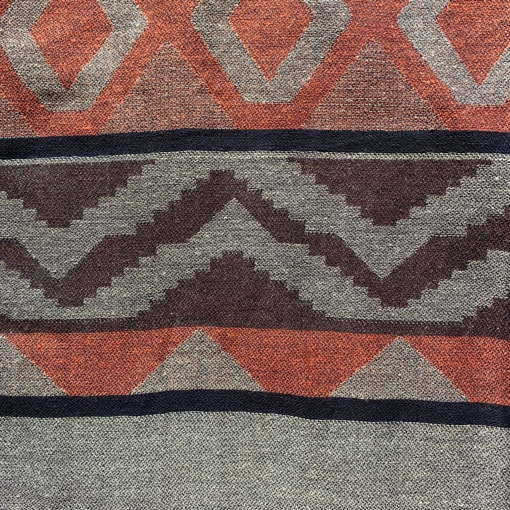 Large Pattern Scarf - Picture 2 of 2